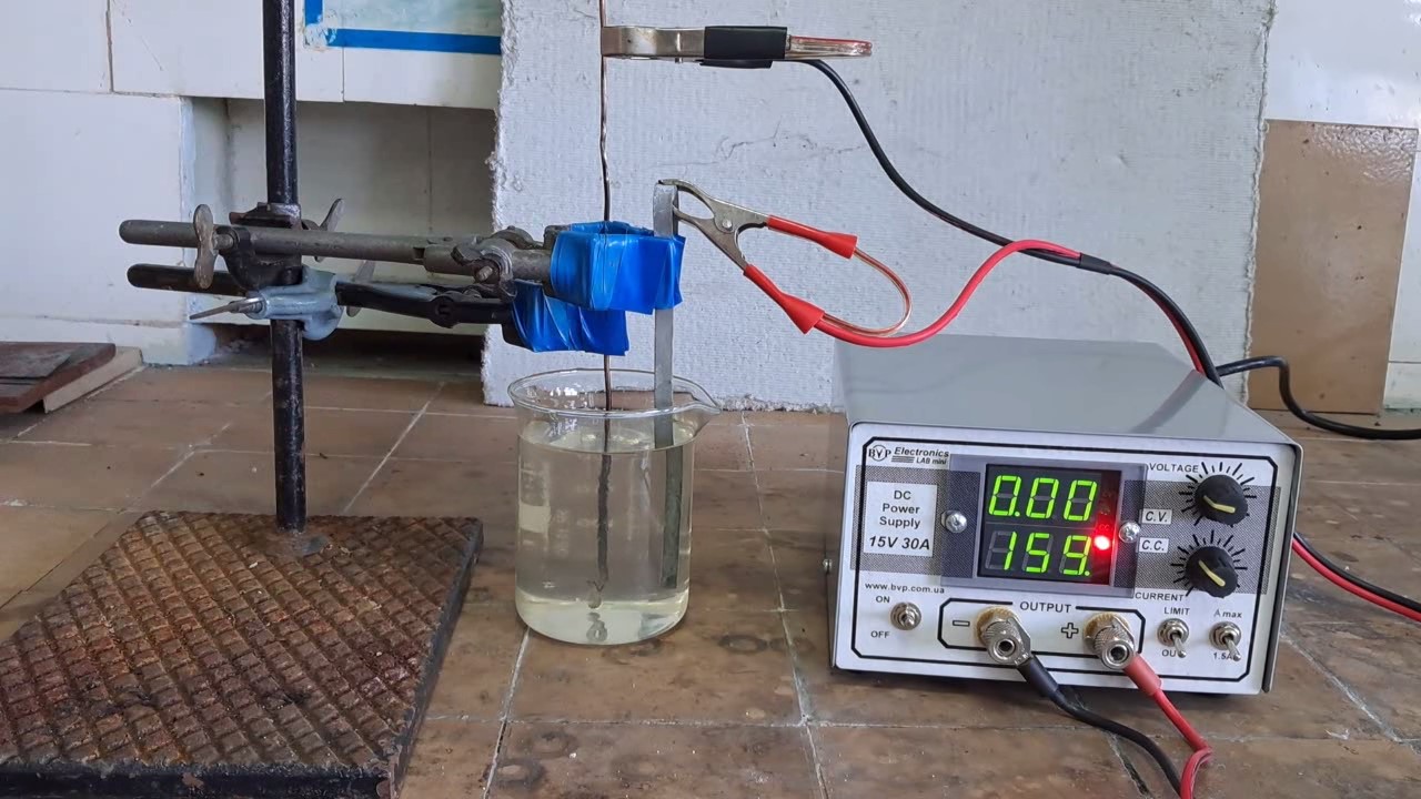 Electrolysis of hydrochloric acid (test of power supply unit)